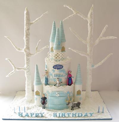 frozen castle cake - Cake by Cakes for mates