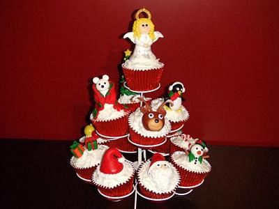 Christmas CupCakes - Cake by AçúcarArte Cake Design