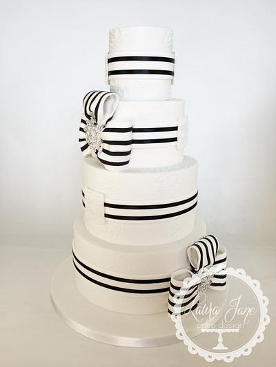 Black and white Cake - Cake by Laura Davis