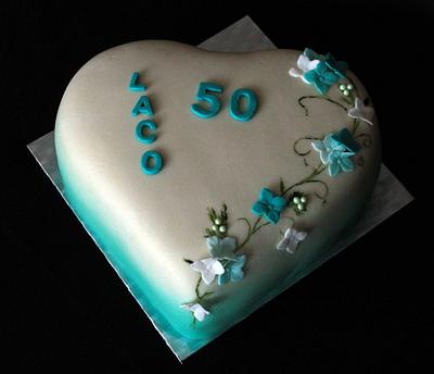 Turquoise and white - Cake by Anka
