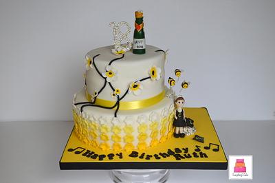 Wasps 18th cake - Cake by Everything's Cake
