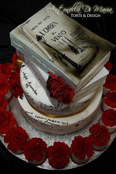Calligraphy, writing and reading cake - Cake by Antonella Di Maria
