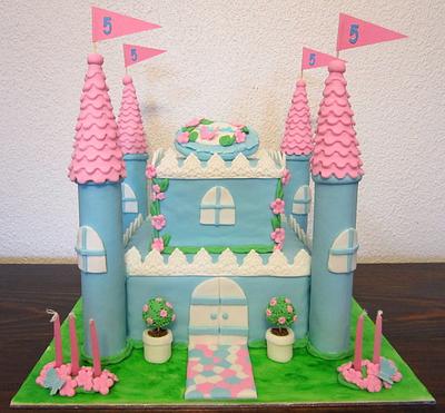 Princess Castle - Cake by Michelle