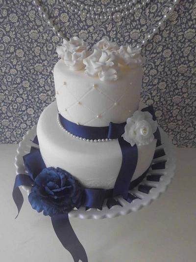 Coco's Couture - Cake by prettypetal