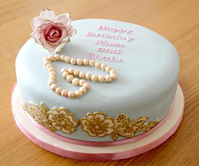 Vintage Shabby Chic inspired Birthday Cake - Cake by nelscakeboutique