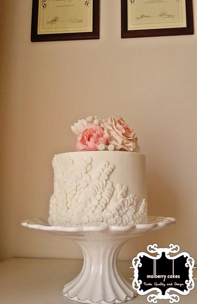 White embossed - Cake by Malberry Cakes