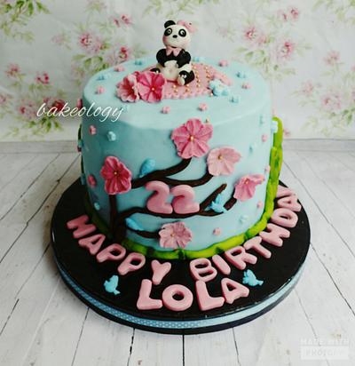 Panda cake 🙈❤ - Cake by Lola Bakeology