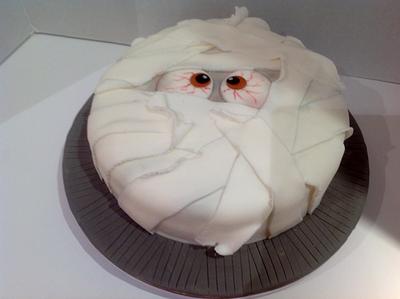 Quickie 'Mummy' cake - Cake by Nanna Lyn Cakes