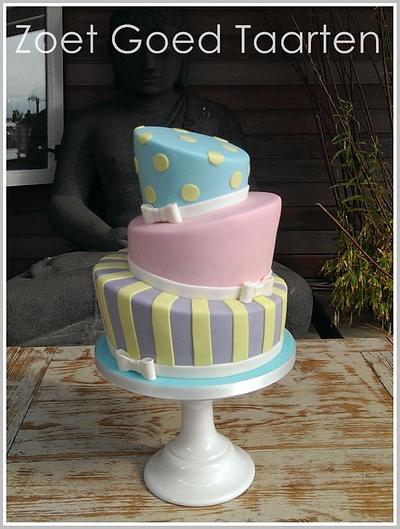 Topsy Turvy Pastel Wedding Cake - Cake by Zoet Goed Taarten