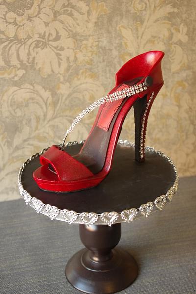Sugar shoe topper - Cake by Donnasdelicious