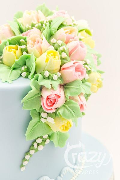 Buttercream spring flowers cake - Cake by Crazy Sweets