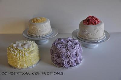 Mini Cakes - Cake by Jessica