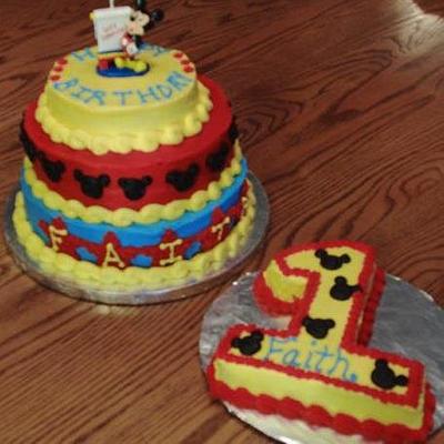 Mickey 1st birthday - Cake by BaileyBakes