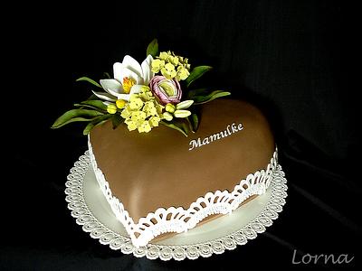 Heart and flowers.. - Cake by Lorna