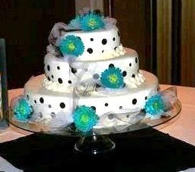 Teal Gerbera - Cake by Beverlee Parsons