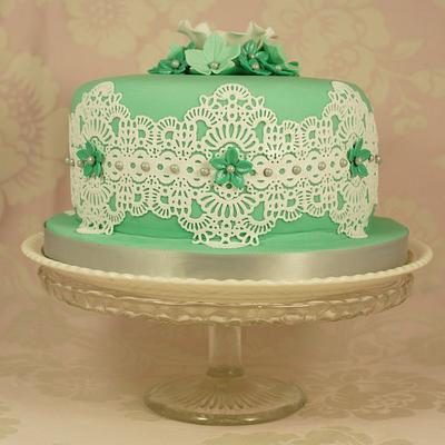 Daphne's Cake Lace Birthday Cake - Cake by thesugarmice