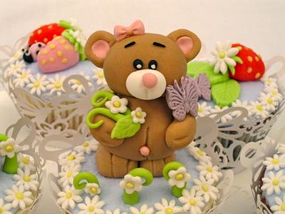  Teddies, toadstools and strawberry cupcakes - Cake by Elli Warren