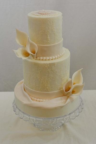 Simple White Cake with Calla Lilies - Cake by Sugarpixy