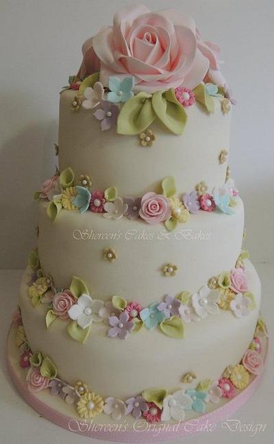 Pretty Romance - Cake by Shereen