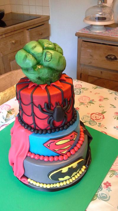 superhero cake  - Cake by Shell at Spotty Cake Tin