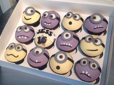 Minions Cupcakes - Cake by Bezmerelda