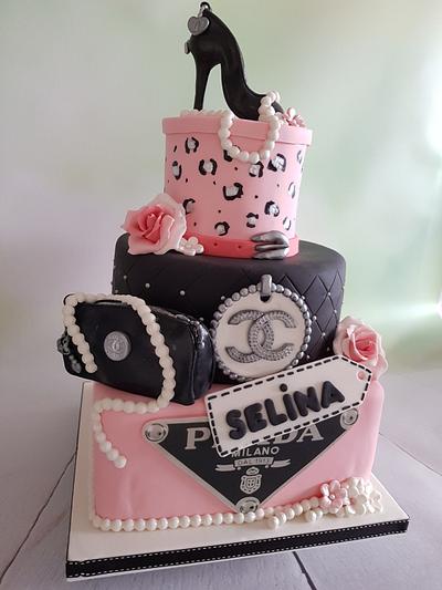 Black and pink cake❤ - Cake by Anneke van Dam