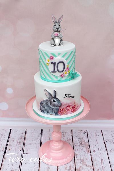 Hand painted bunny cake - Cake by Tera cakes