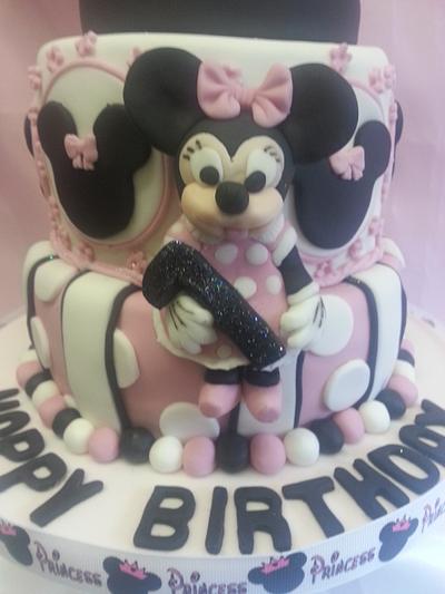 Minnie Mouse - Cake by Joan Cawte