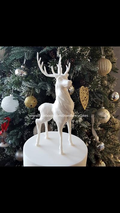 Christmas deer v2 - Cake by Zoe's Fancy Cakes