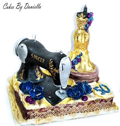 Sewing machine cake - Cake by daroof