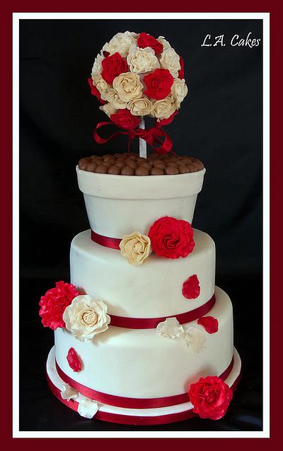 My 1st Wedding Cake - Cake by Laura Young