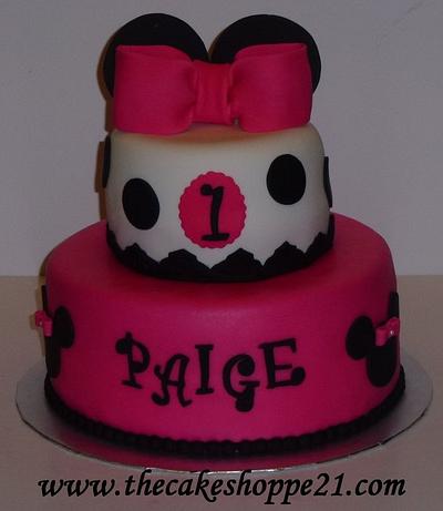 Minnie Mouse cake - Cake by THE CAKE SHOPPE