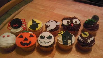 Halloween Cupcakes - Cake by Jessie Sepko