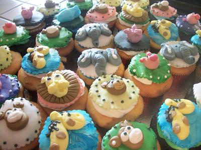 Animal cupcakes Enchanted Cakes - Cake by Sher