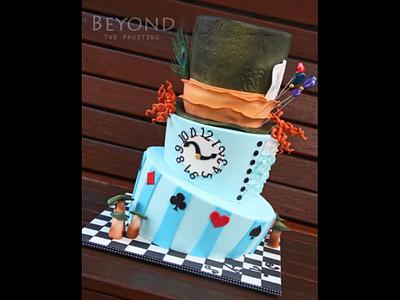 Madhatter - Cake by beyondthefrosting