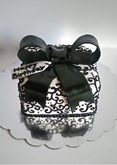 Present Cake - Cake by Mimi's Sweet Shoppe Amanda Burgess