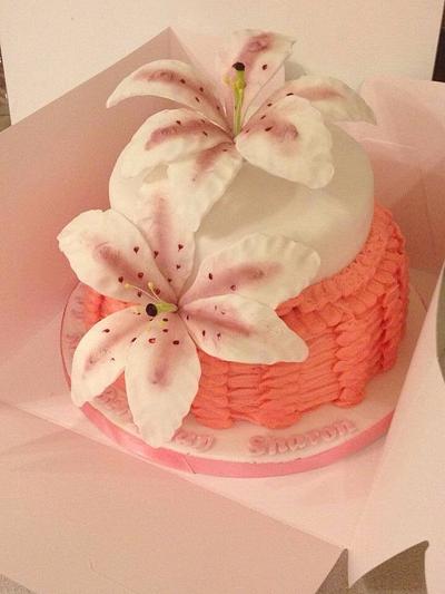 Lily & ruffles cake - Cake by Mummyblakescakes