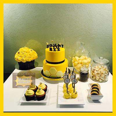 Mommy to bee Sweet table - Cake by Taartaholics