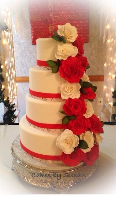 Christmas wedding cake with white camo border - Cake by Skmaestas