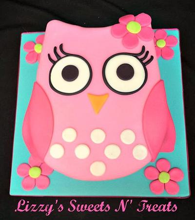 Pink baby owl Smash cake - Cake by Elizabeth