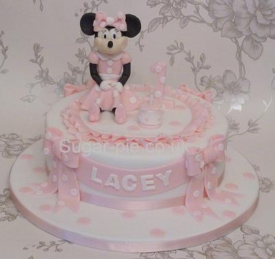 Minnie Mouse bows & frills - Cake by Sugar-pie