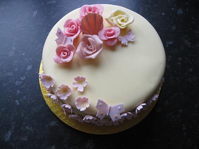 Mother's Day - Cake by Combe Cakes