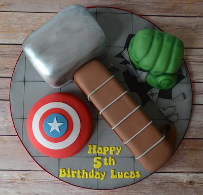 Superhero cake - Cake by AMAE - The Cake Boutique
