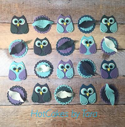 Owl cupcake toppers  - Cake by HotCakes by Tara