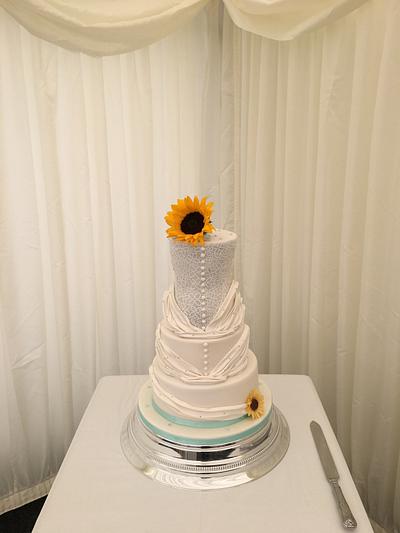 Wedding Cake  - Cake by Cakes by Julia Lisa