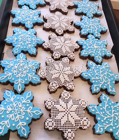 Snowflake cookies  - Cake by Mania M. - CandymaniaC