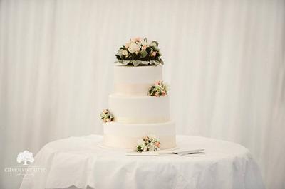 Simple three tier wedding cake with fresh flowers - Cake by Kathy Cope