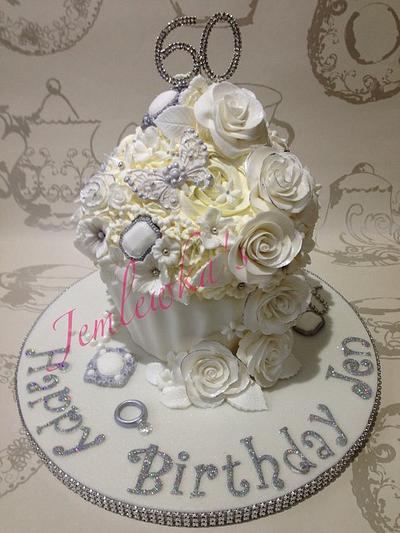 Giant cupcake wedding 60th birthday - Cake by Jemlewka's cupcakes 