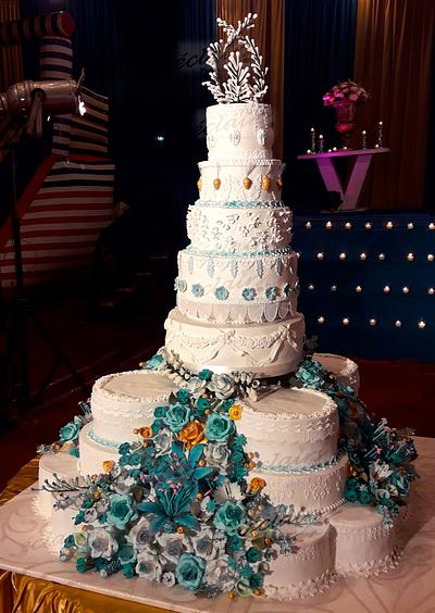 Teal, Gold and White ! - Cake by Anu
