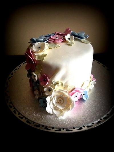 Flowers, flowers, everywhere... - Cake by Jennifer Jeffrey